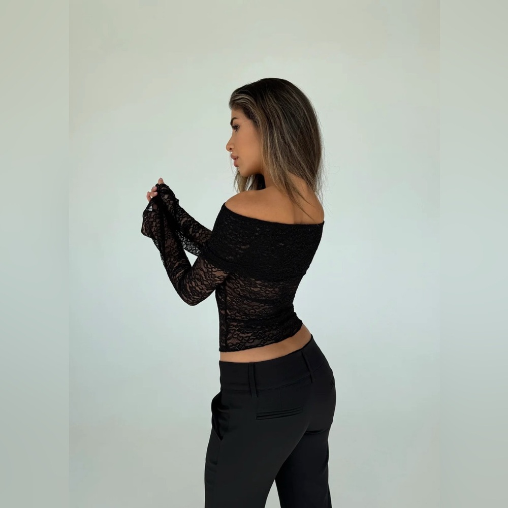 Venderbys KAIA LACE TOP - Picture 3 of 7